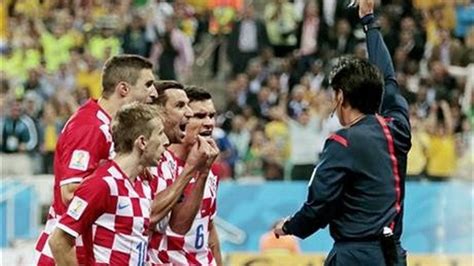 croatia soccer players shun media after nude photos leaked