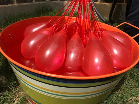 tips  preparing water balloons   pary dallas mom blog  fort worth mom blogger