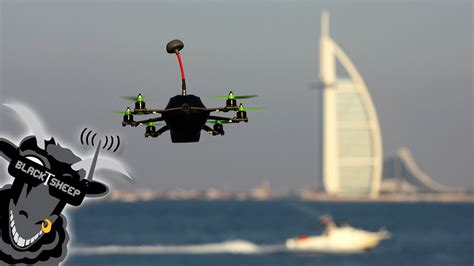 drones en dubai hombrelobo