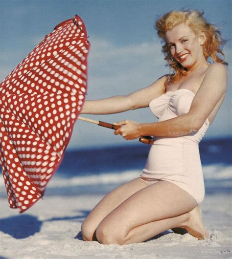 Beautiful Photographs Of Marilyn Monroe Taken By Andre De