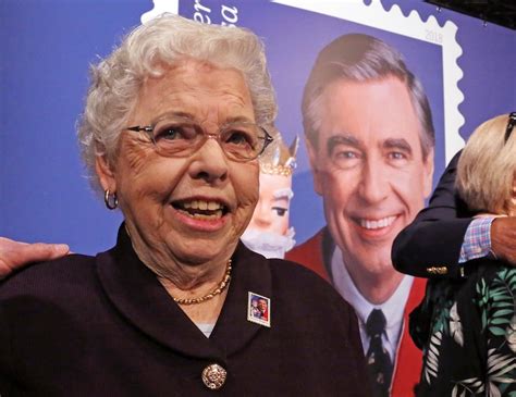 Joanne Rogers Wife Of Tv Host Fred Rogers Dies At 92 The Washington