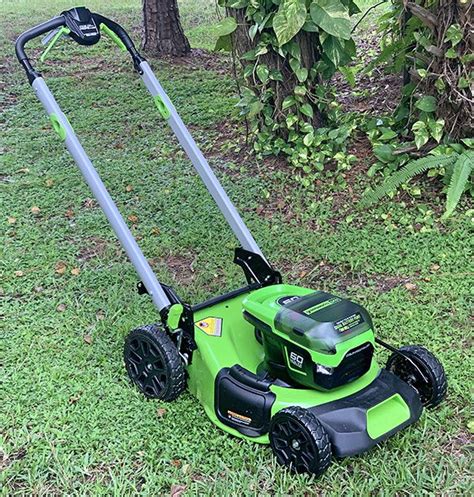 greenworks pro  cordless   propelled brushless lawn mower