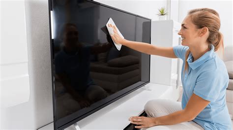 clean  tv screen tech advisor