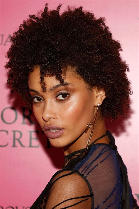 25 Easy Natural Hairstyles For Black Women Ideas For Short Medium
