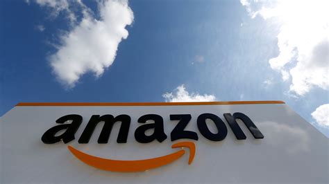 amazon retail chief  scrutiny  warranted  companys breakup