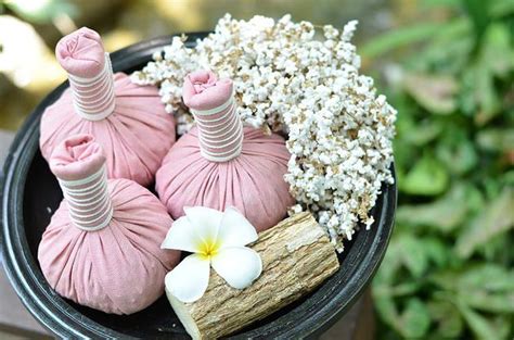 herbal musings natural remedies organic herbs diy recipes thai herbal compress balls spa