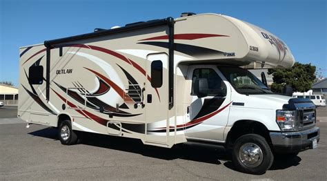 top  pros  cons   class  rv  good option   campers mag