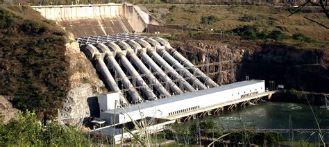 advantages disadvantages  hydroelectric power clean energy ideas