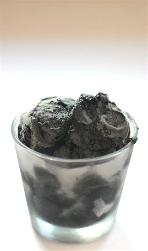 black ice cream   activated charcoal   eat  yay