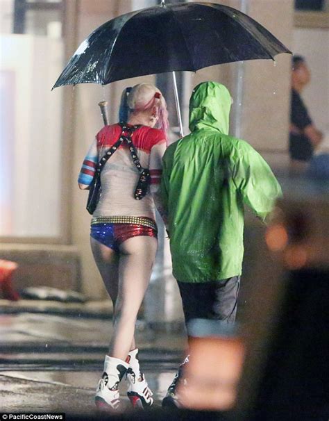 Margot Robbie Lifted By Will Smith On Suicide Squad Set In