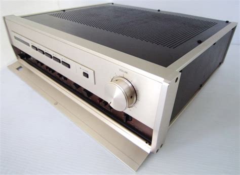 accuphase   stereo preamplifier munkonggadget