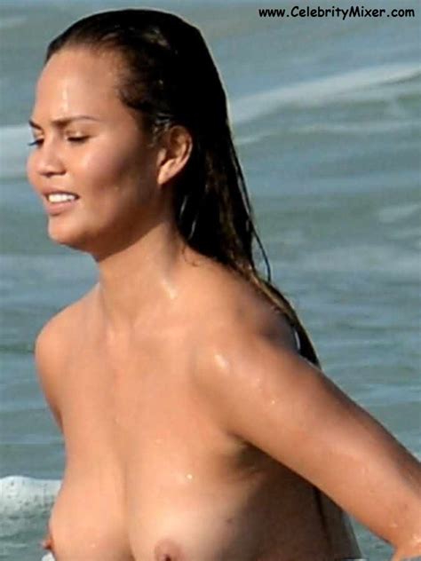 chrissy teigen nude naked celebrity pics videos and leaks