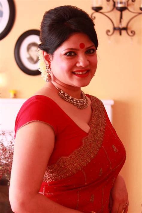 Indian Middle Age Women S Sexy Photo Indian Aunty India Beauty