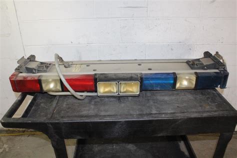 whelen edge  series lightbar property room