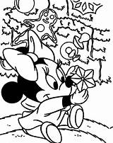 Minnie Christmas Coloring Mouse Baby Pages Print Printable Color Getcolorings Clipart Celebration Decorating Clipartmag sketch template