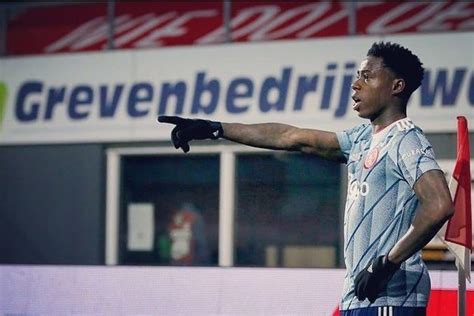 ajax player quincy promes arrested  family stabbing report