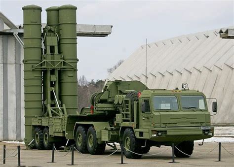 ukraine crimea russia sends  air defence missiles bbc news