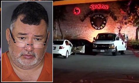 texas man charged  murder  shooting robber daily mail
