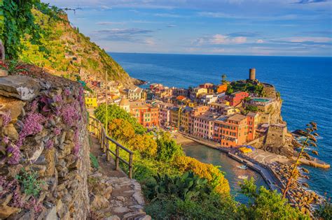 cinque terre hike    experience travel insider