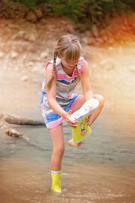 無料画像 水 女の子 女性 遊びます 湿った 休暇 脚 ポートレート モデル 春 色 シーズン スマイル 楽しい