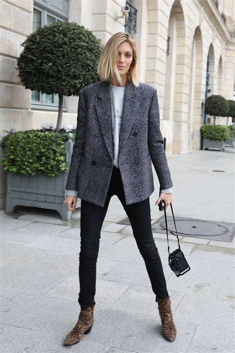 anja rubik  paris fashion week fw  comfy work outfit french street fashion