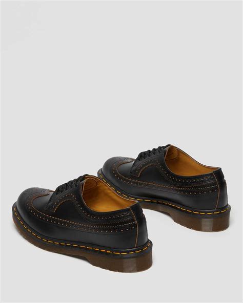 vintage 3989 quilon leather brogue shoes in black dr martens