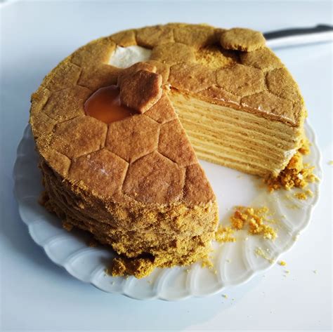 homemade ten layer medovik russian honey cake foodporn