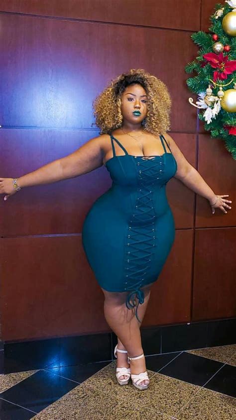 Thick Dame Thighs And Massive Booty Curvy Women Outfits Thick Girls