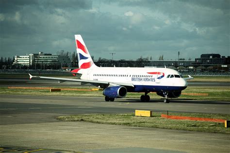 british airways  bring   glory days    meals  wi fi