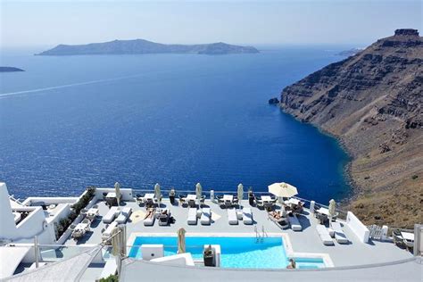 26 Best Honeymoon Hotels In Santorini Cave Villas With Caldera View