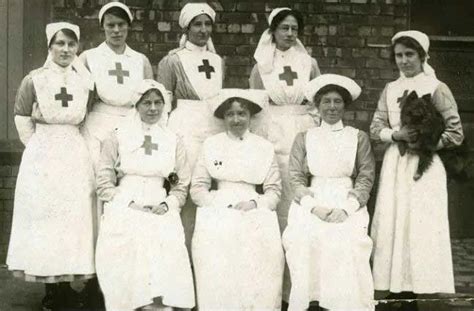A Brief History Of Nurse Uniform What Happened To It Garment