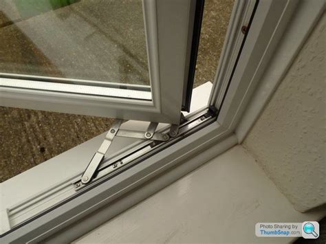 adjusting upvc window hinges page  homes gardens  diy pistonheads uk   window