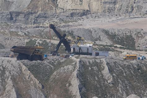 contractor dies at north antelope rochelle mine wyoming