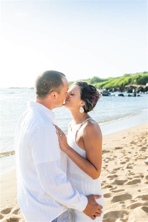 top kauai couples photographers couples portraits in