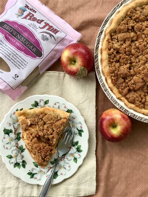 Savory Moments Apple Crumb Pie Appleweek