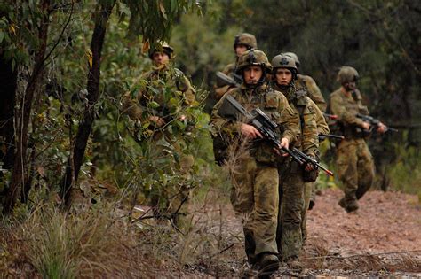 fileaustralian soldiers    battalion royal australian regiment conducts  foot
