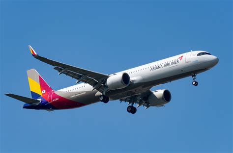 asiana airlines stops selling  exit row seats  bulkhead seat