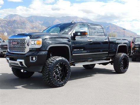 gmc sierra hd denali hd lifted gmc crew cab denali  duramax