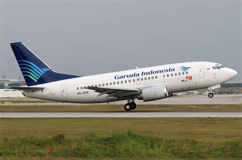 Pk Ggd Garuda Indonesia Boeing 737 500 At Kuala Lumpur