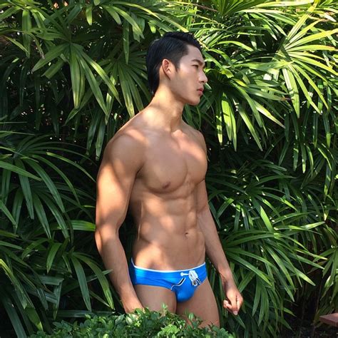 welcome to the world of simon lover asian physique