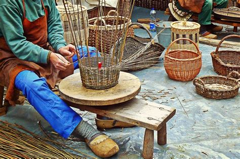 essential guide  artisan entrepreneurship     today