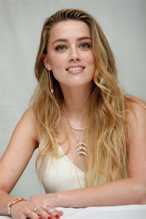 Amber Heard – Magic Mike Xxl Press Conference In West Hollywood