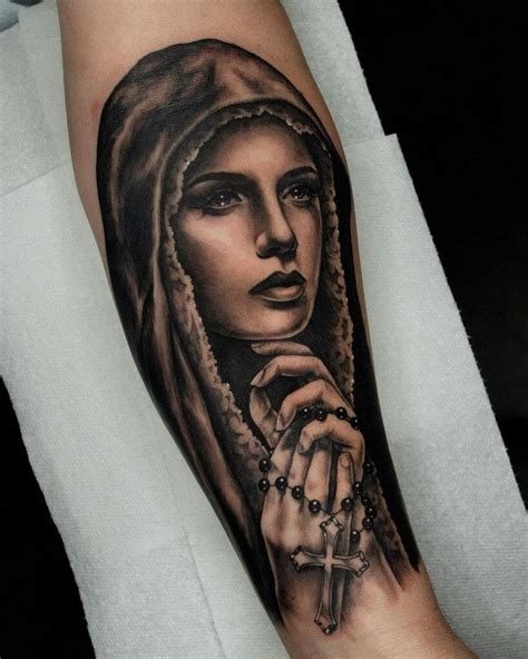 Virgin Mary With Rosary Tattoo Lineartdrawingsflowerspng