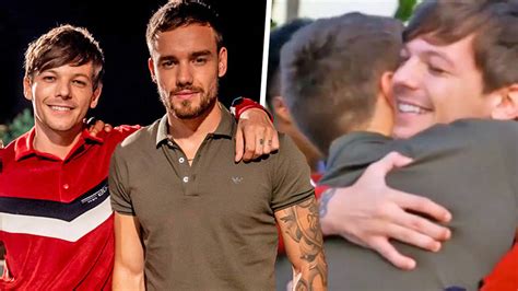 Louis Tomlinson And Liam Payne S Iconic X Factor Hug Steals The Show