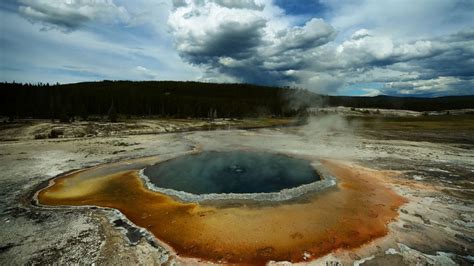 yellowstone national park in 1871 and today bbc news