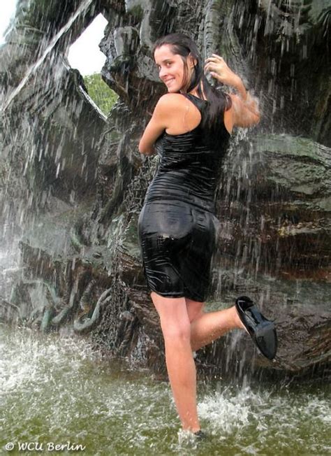 Wetgalfan Wet Dress Fashion Girl In Water