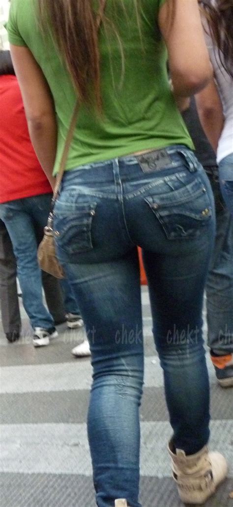 Candid Bubble Butt Jeans Booty
