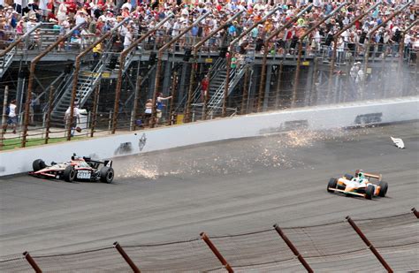 Indianapolis 500 Leading Race Rookie Hildebrand Crashes On Last Turn