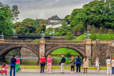 secrets   imperial palace          remain hidden tsunagu japan