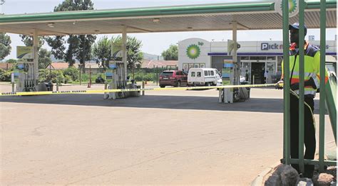 thugs clean out kasi filling station